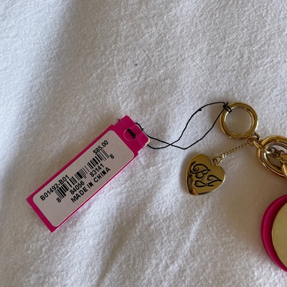 Betsy Johnson Gold Charm Bracelet NWT - Picture 3 of 9